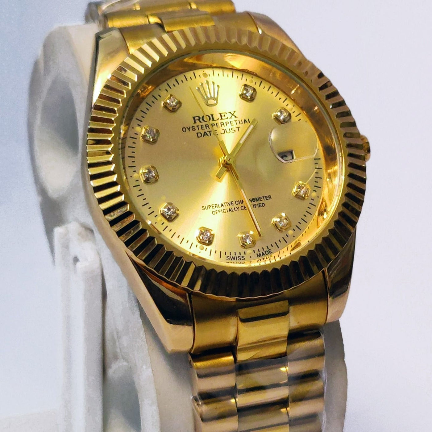 Classic Stainless Steel Luxury Watch– sleek,timeless,bold