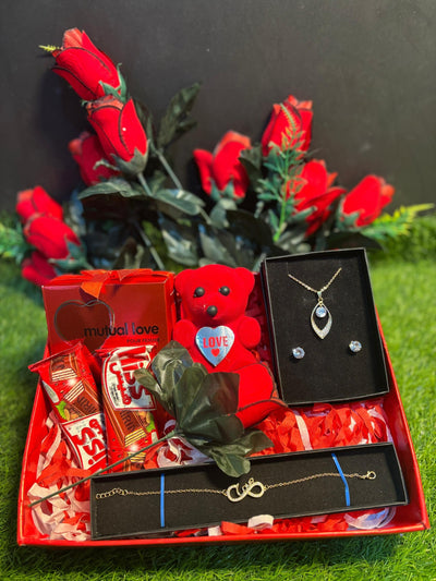 Valentine's Exclusive Gift Box
